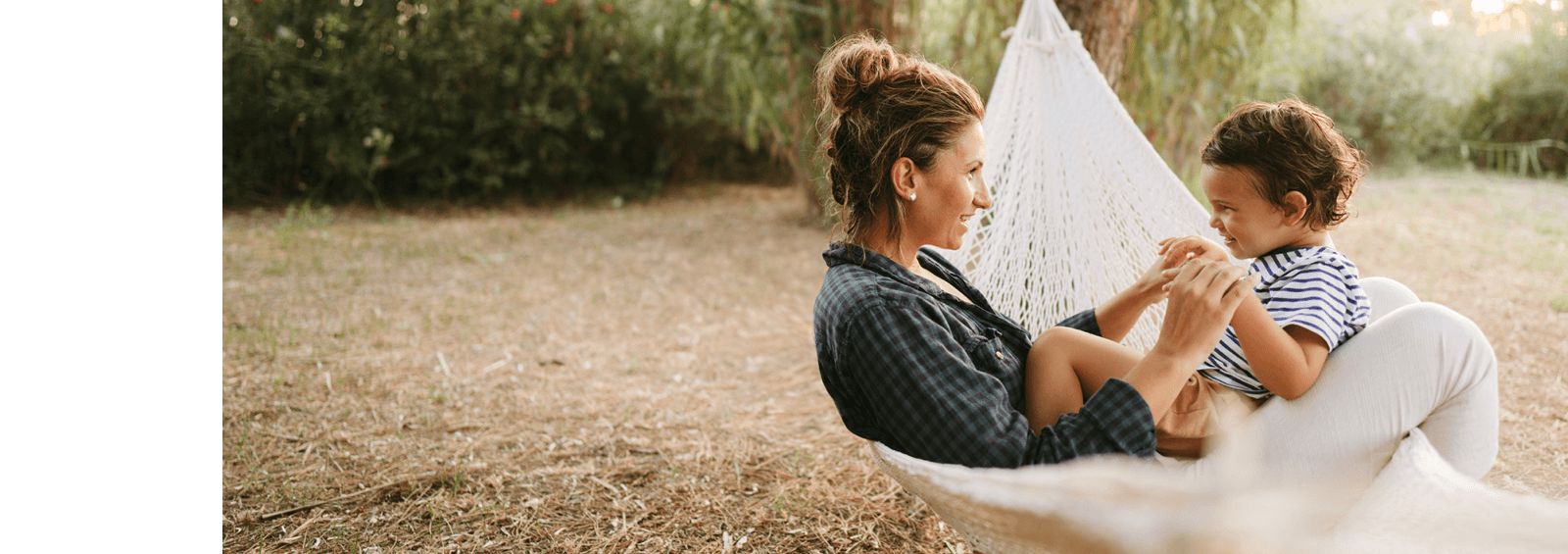 1992614-25 IU65 Webpage Covers_v2_Hammock_1600x565